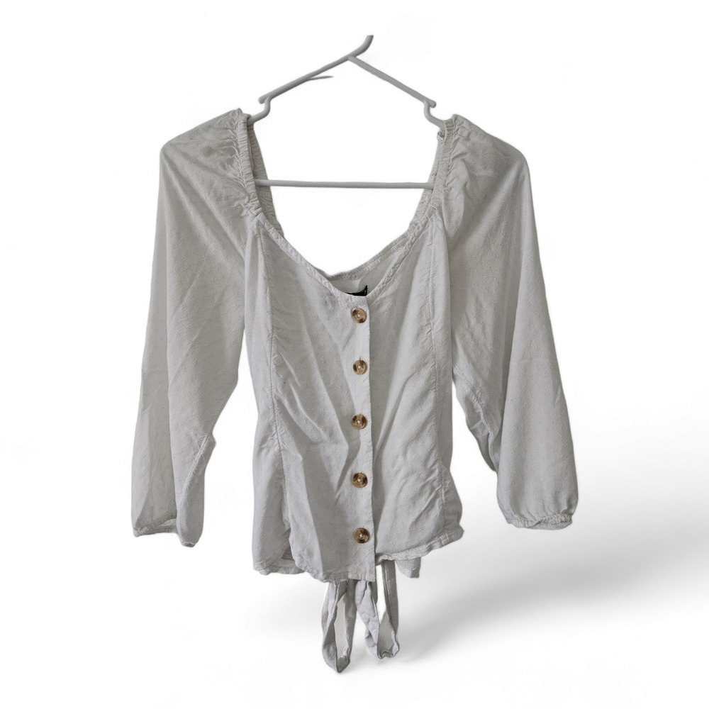 Abercrombie & Fitch Size Medium Lightweight Long Sleeve Button Up Tie White Top